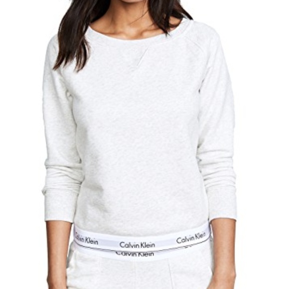 ✖️SOLD✖️Calvin Klein White Crewneck Sweatshirt - Picture 4 of 4